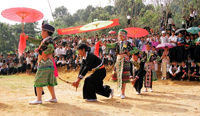 Banner cho bài viết:ĐỀ KIỂM TRA CUỐI HỌC KÌ 1 VĂN BẢN THÔNG TIN - CHỢ TÌNH KHAU VAI, VIẾT TRUYỆN THƠ