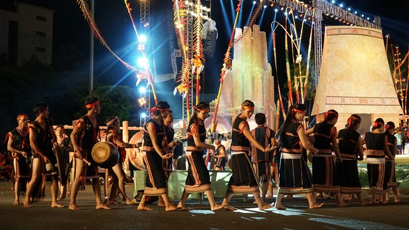 Banner cho bài viết:ĐỀ ĐỌC HIỂU VĂN BẢN THÔNG TIN: BẢO VỆ VÀ PHÁT HUY GIÁ TRỊ VĂN HÓA CỒNG CHIÊNG TÂY NGUYÊN